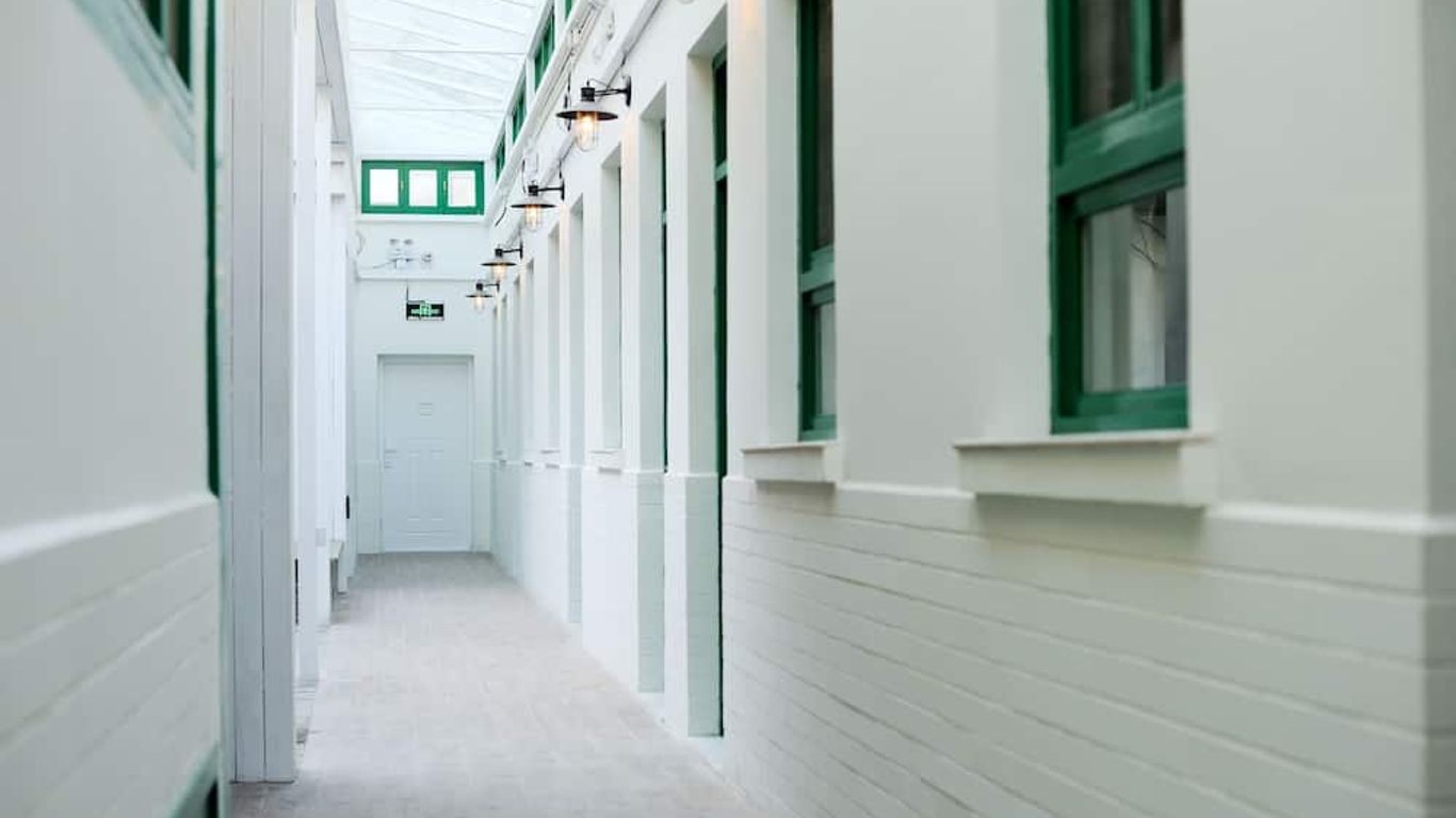 Peking Station Hostel