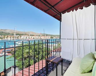 Domus Maritima - Trogir - Balcón