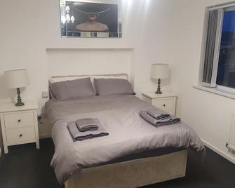 The hawthorns large detached 3 bedroom family home - Seaham - Sypialnia