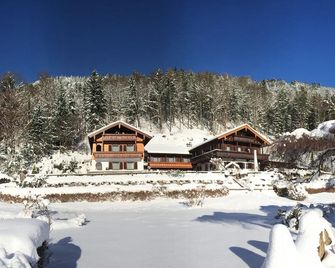 Hotel Pension Hubertus - Bad Reichenhall - Building