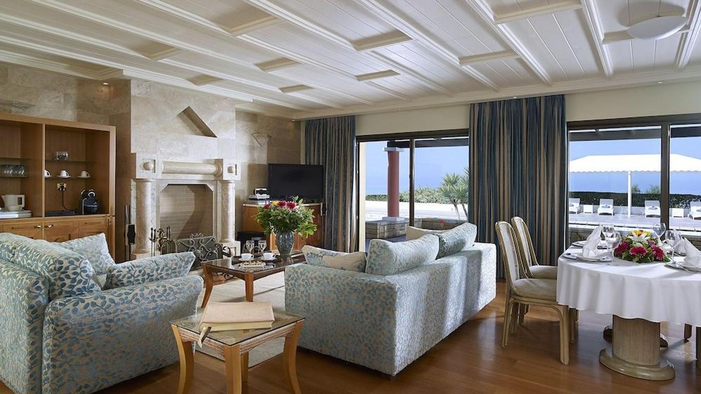 Knossos Royal