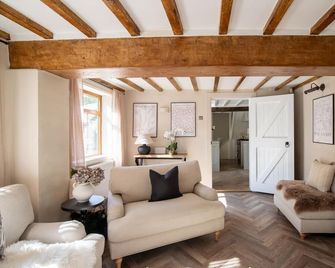Rainbow Cottage Spacious Detached Home, - Ormskirk
