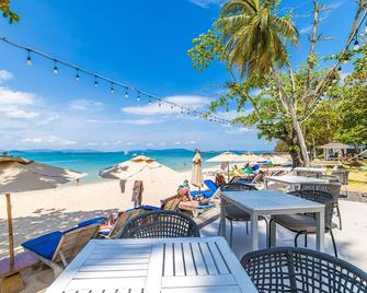 Phuket Reception Point -Bj&radisson Seaview Hotel普吉岛接待中心-Bj丽笙海景酒店 - Phuket - Playa