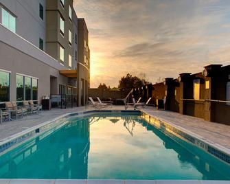 Courtyard by Marriott Atlanta Kennesaw - Kennesaw - Pool