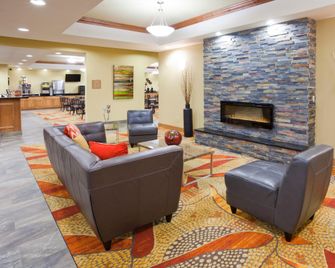 Grand Forks Lodge and Suites - Grand Forks - Lobby