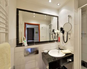 Hotel Caroline Mathilde - Celle - Bathroom