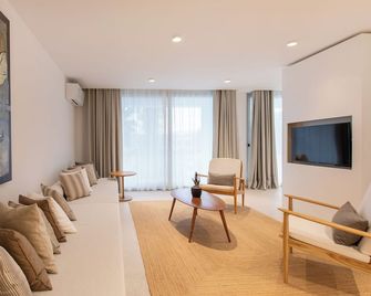Bilkent Casa Costa Hotel - גונדואן