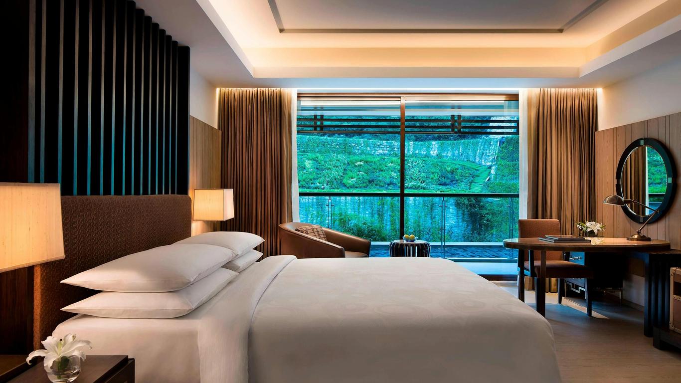 جاي دبليو ماريوت موسوري وولنت جروف ريزورت آند سبا