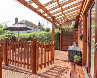 Varley Villa - Newtown - Balcón