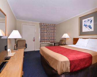 Economy Inn - East Hartford - Slaapkamer
