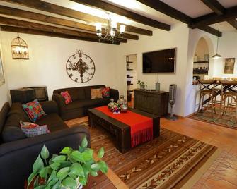 Casa Mia Suites - San Miguel de Allende - Ruang tamu