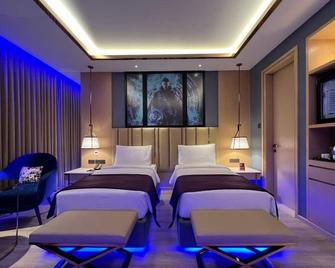 Planet Hollywood Thane - Thane - Schlafzimmer