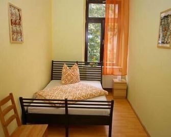 3r Fewo Bis 8 Personen Zentral T8 - Dresde - Chambre