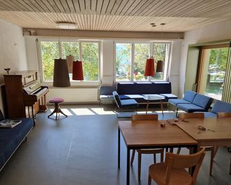 Youth Hostel Brienz - Brienz - Living room