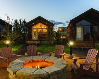 Explorer Cabins at Yellowstone - ווסט ילוסטון - פטיו