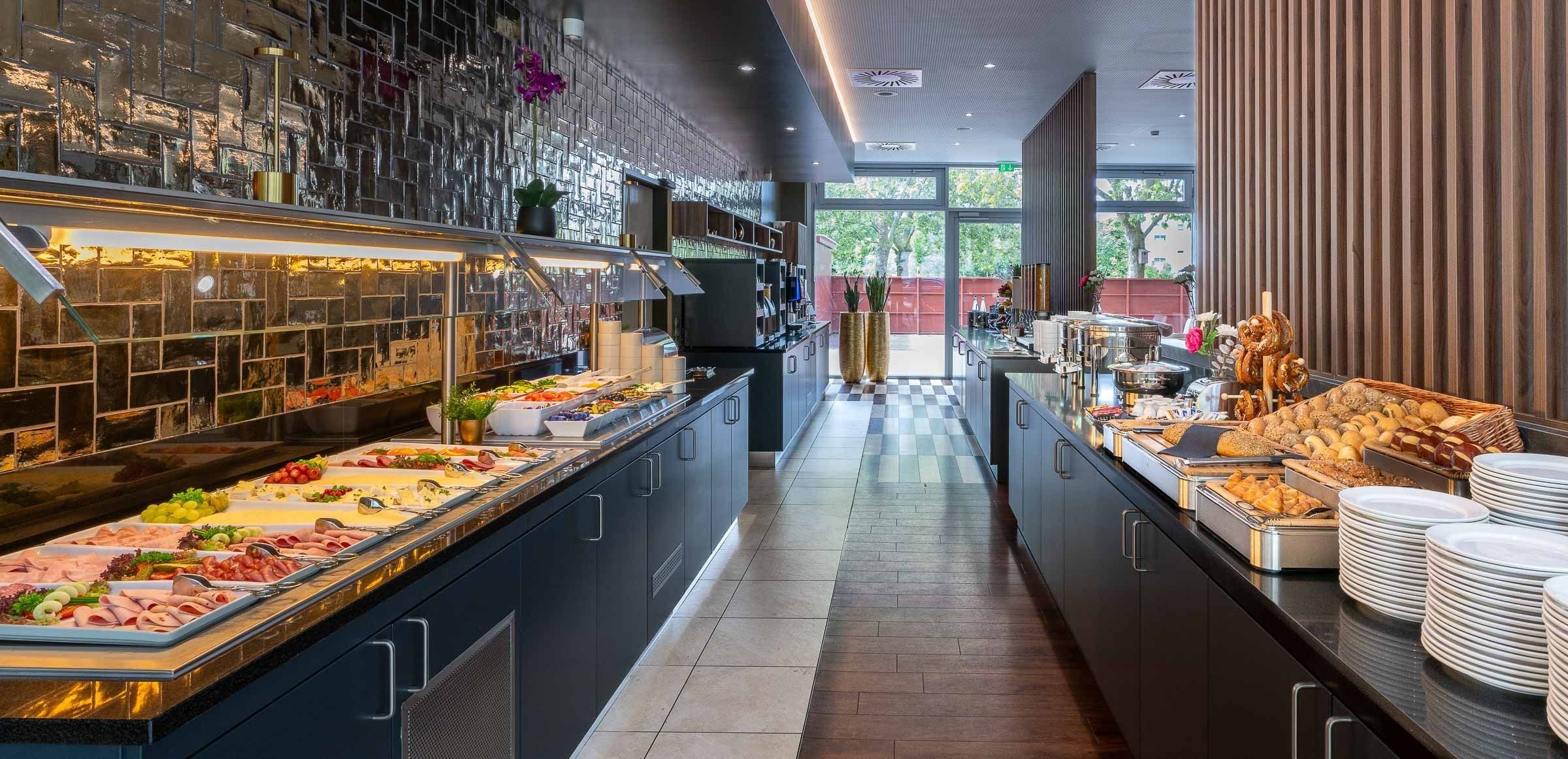 PLAZA INN Karlsruhe - Karlsruhe - Buffet