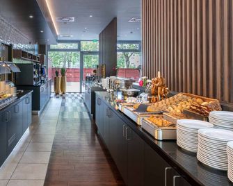 PLAZA INN Karlsruhe - Karlsruhe - Buffet