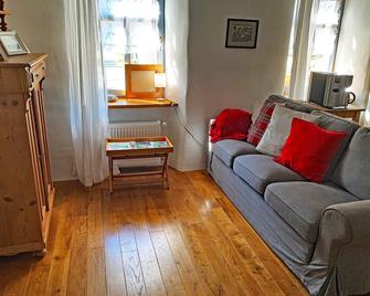 A home with historic charm - Birkenfeld - Living room