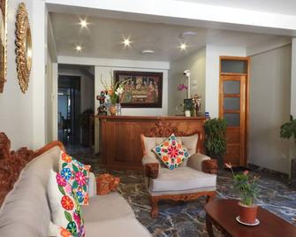 Rumi Wasi Inn Ollantaytambo - Ollantaytambo - Recepción