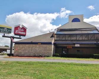 America's Best Inn Warren Detroit - Warren - Будівля