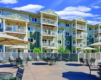 A Short Walk Into The City Of Long Beach! - Long Beach - Innenhof