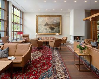 Hotel Baseler Hof - Hăm-buốc - Hành lang