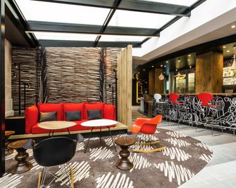 Ibis La Rochelle Centre Vieux Port - לה רושל - בר