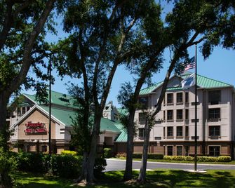 Hampton Inn & Suites Tampa-North - Tampa - Rakennus