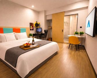 Millennium Max Esports Hotel - Zigong - Bedroom
