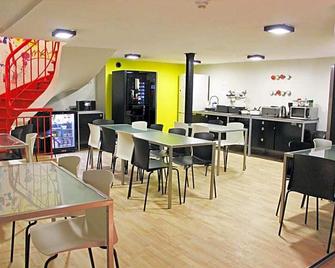 Corner Hostel - Wroclaw - Restaurant