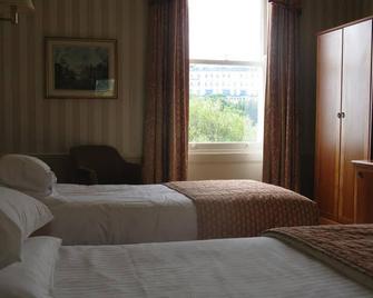 The Mount Hotel - Scarborough - Bedroom