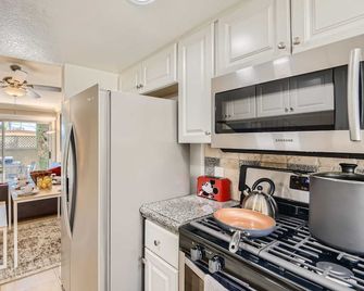 Spacious 3br- Yard - Bbq - Parking - Costa Mesa