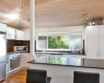 56 Millen Court - Coolum Beach - Kitchen