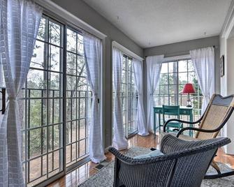Pinehurst Condo about 2 Miles to Downtown and Resort! - Pinehurst - Balcony