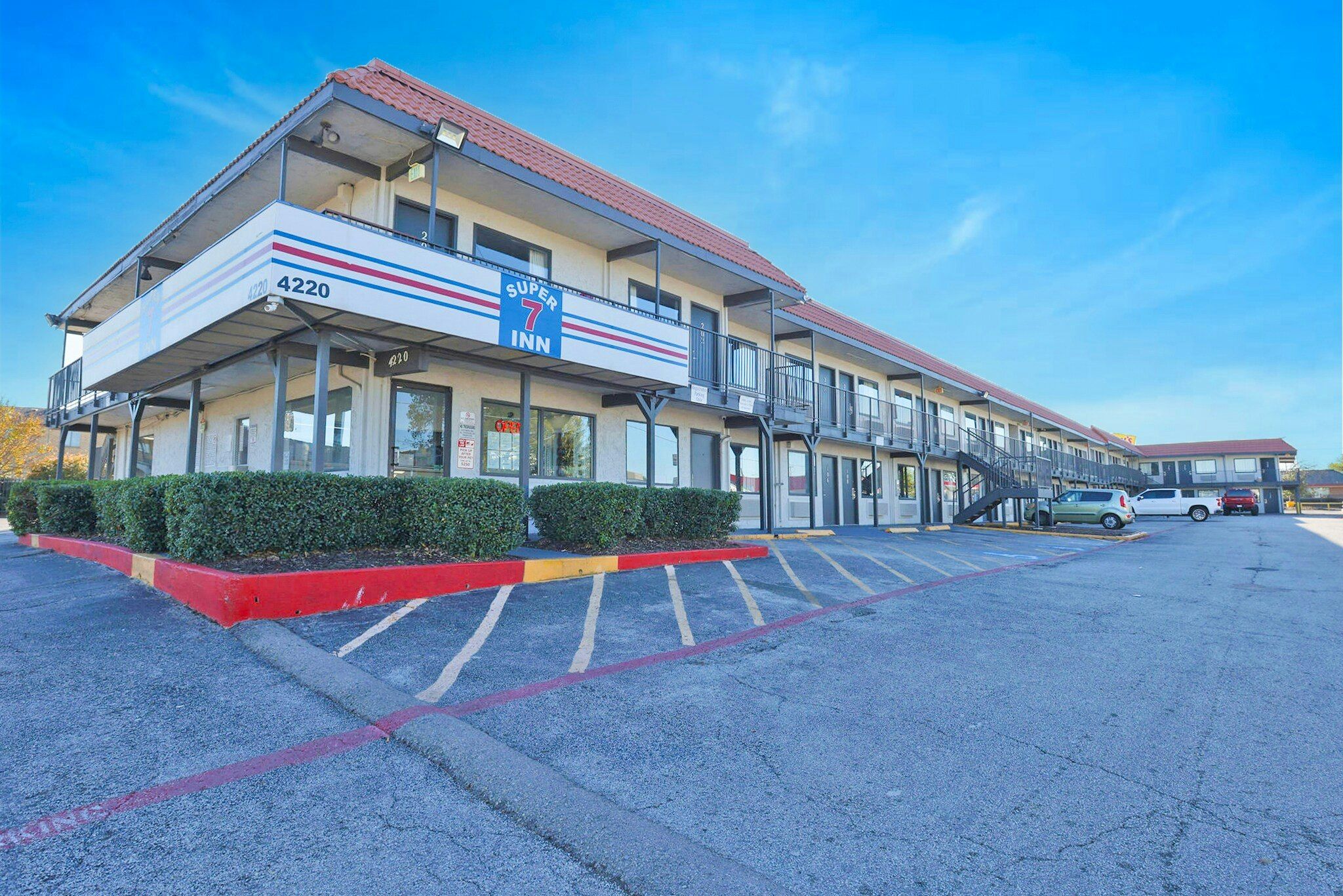 Super 7 Inn Dallas-Southwest - דאלאס - בניין