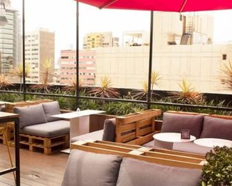 Radisson RED Miraflores - Lima - Balcón
