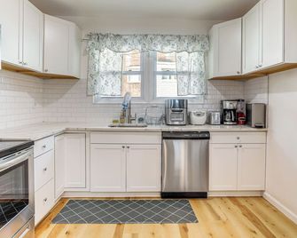 6 Mi to Eagles Games: Stylish Philly Townhome! - Philadelphia - Køkken