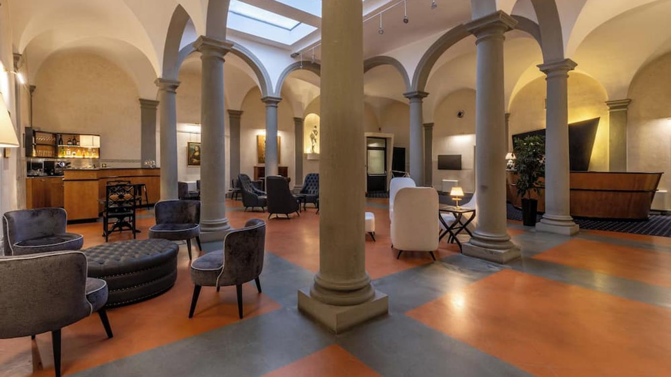 Relais Hotel Centrale 'Dimora Storica'