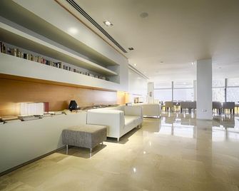 Ohtels Les Oliveres - El Perello - Lobby