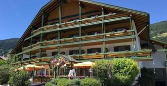 Hotel Brandl - San Candido - Gebouw