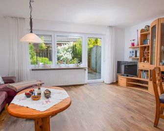 Tunnelstrasse 27h/Erdgeschoss - Norddeich - Wohnzimmer