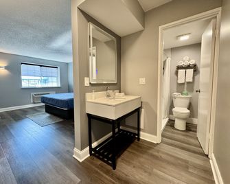 O'Hare Inn and Suites - Schiller Park