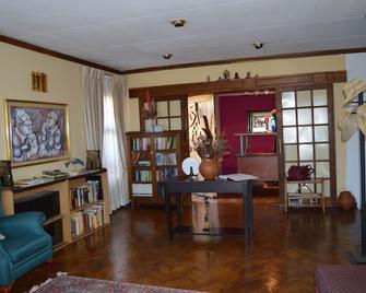 Seilatsatsi B&B - Maseru - Living room