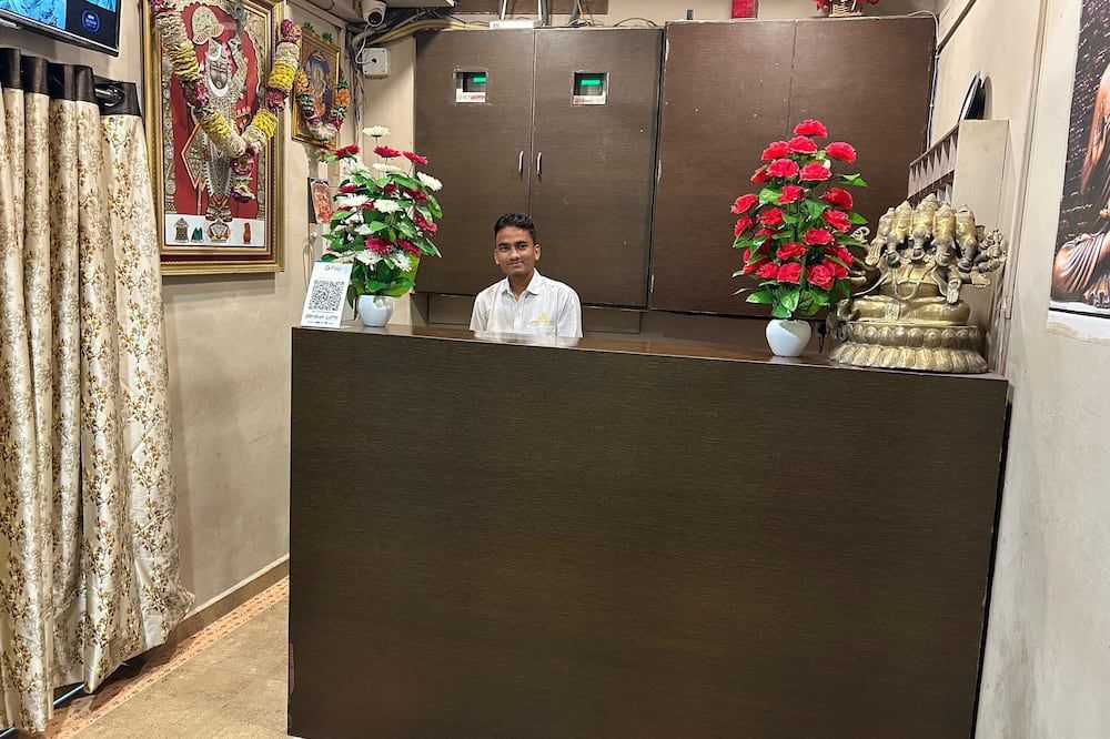 Hotel Nawanagar Residency - Jamnagar - Rezeption