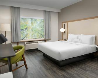 Fairfield Inn & Suites by Marriott Gainesville I-75 - Gainesville - Bedroom