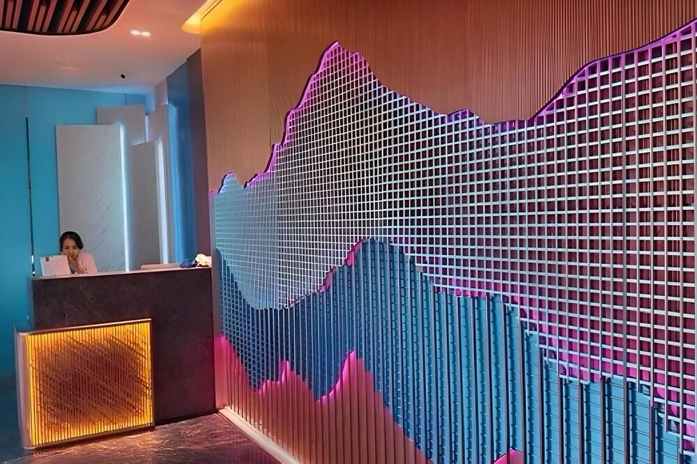 Qube Hotel by 98hospitality - ג'קרטה - דלפק קבלה