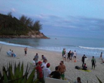 Flats da barrinha da ferrugem a 500mt do mar - Garopaba - Praia