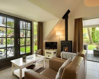 Sprielderbosch 12 Luxury holiday home in the woody Veluwe region - Garderen - Wohnzimmer