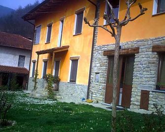 Cà d' FeFi - Torre Bormida - Gebouw