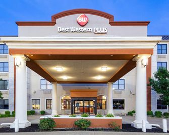 Best Western Plus Peoria - East Peoria - Gebäude